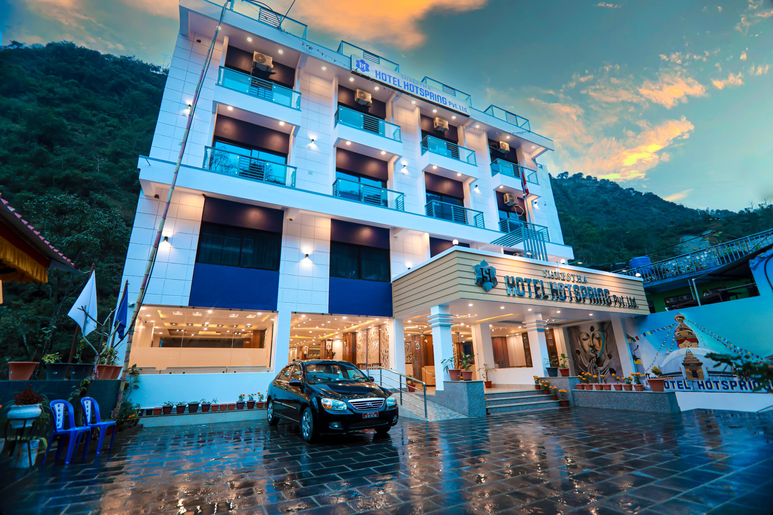 hotel wide angle